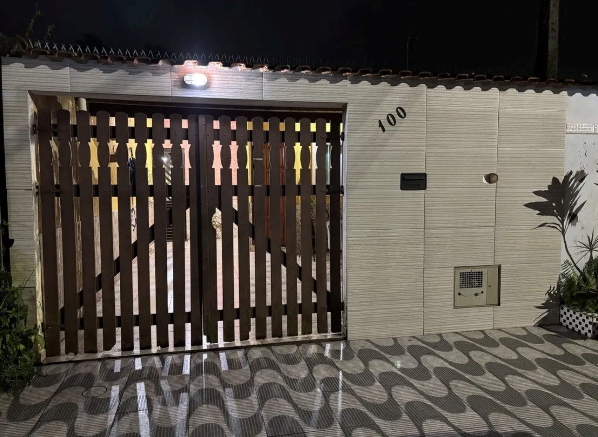Casa Térrea Geminada à Venda em Mongaguá – Balneário Itaguaí