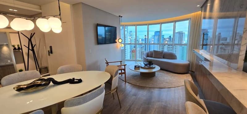 Apartamento para Venda em Balneário Camboriú/SC - Centro - 3 Quartos