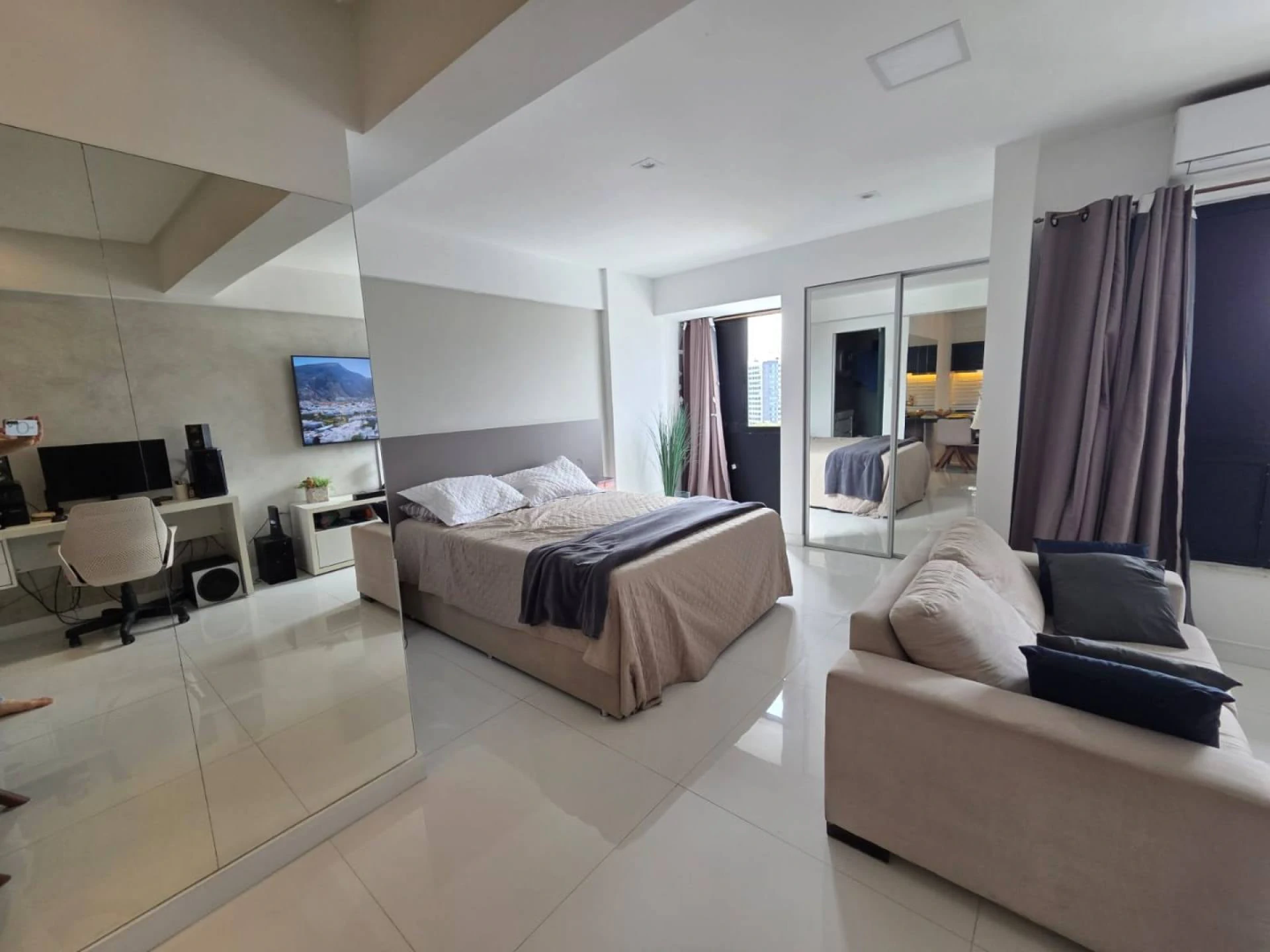 Apartamento para Venda em Salvador/BA - Pituba - 1 Quartos