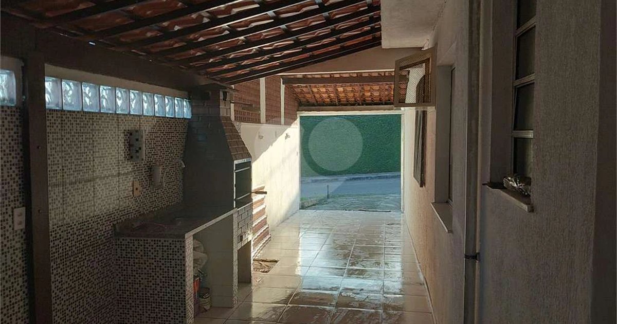 Imóvel em Santa Cruz, Rio de Janeiro - RJ