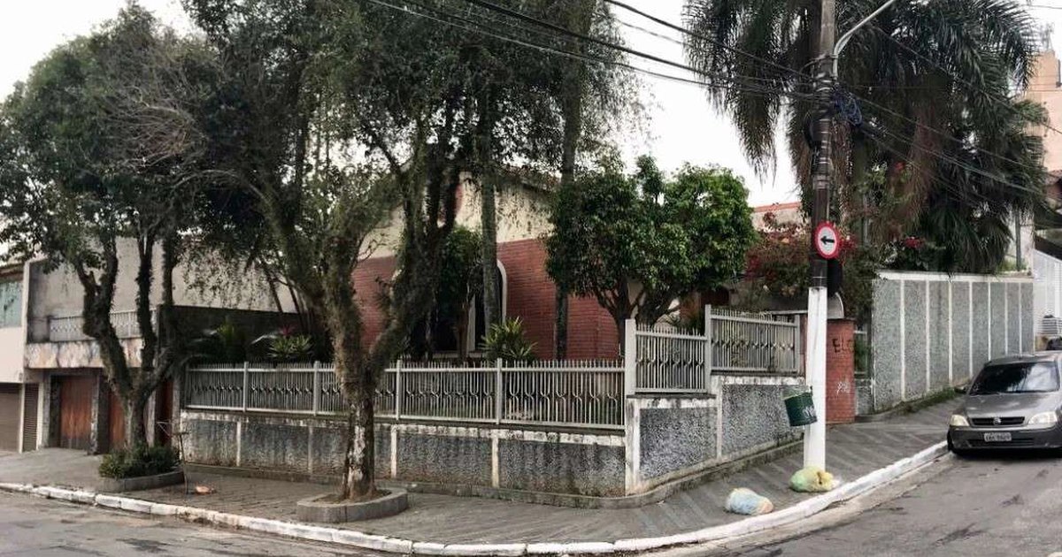 Imóvel em Vila Carmosina, São Paulo - SP